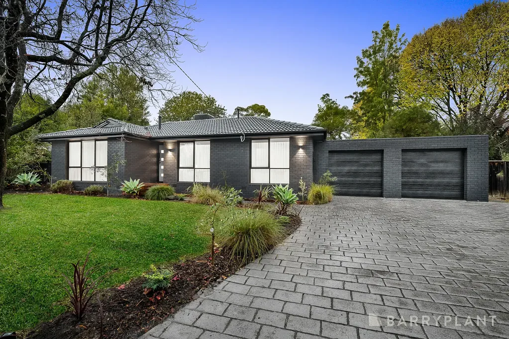 Croydon 4Moenga A Stylish Family Entertainer On A Sprawling Block