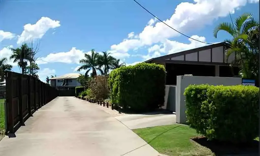 2/4 Symons Street, South Mackay, QLD 4740