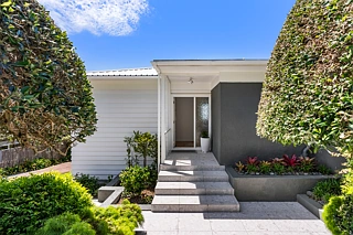 1/1 Eastcliffe Road, Castor Bay, North Shore City