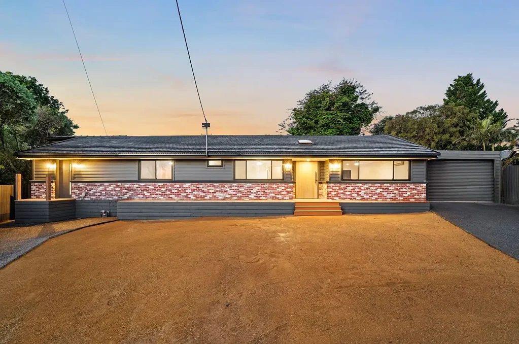 Frankston 4ਬੈੱਡਰੂਮ The Brief: Fully Renovated Dual Living in the Grange Estate
