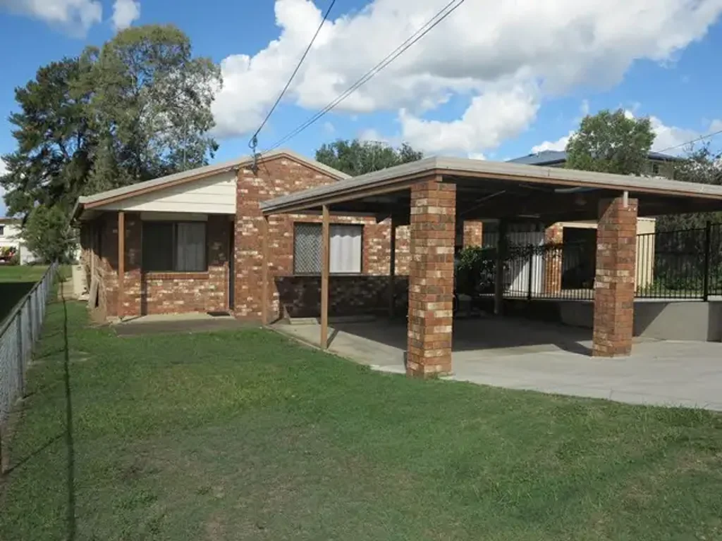 1-Bedroom Unit in Prime Location - Close to Lawnton Train Station