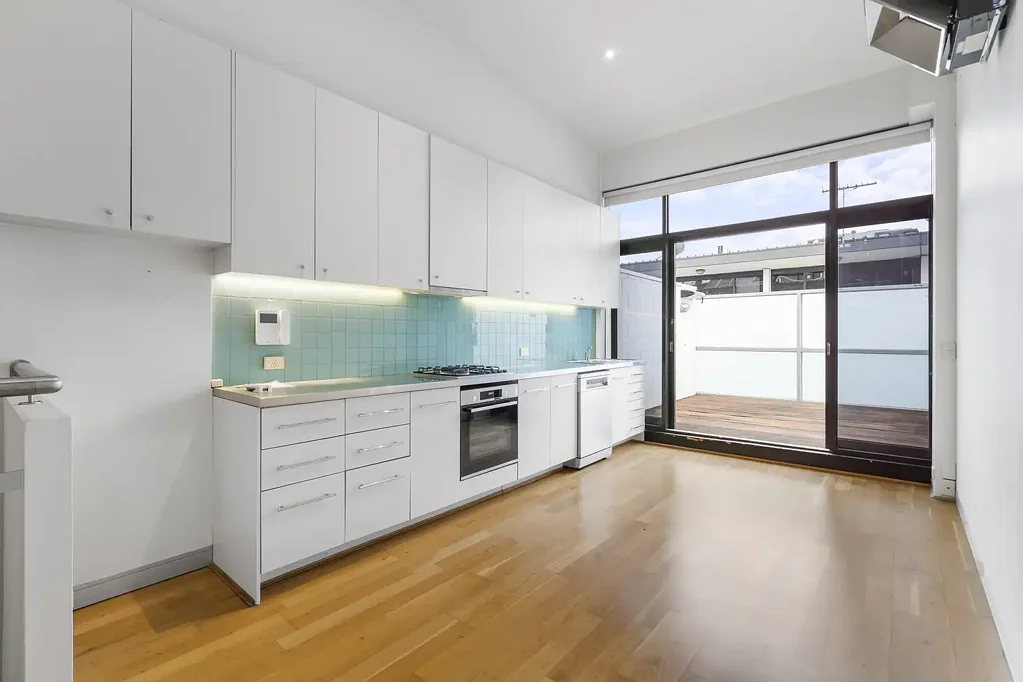 Modern Tri-Level Townhouse