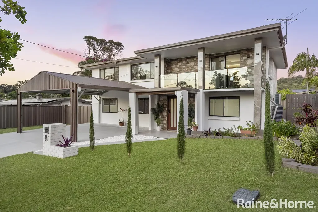 Springwood 5部屋 Fully Renovated Master Class with Dual/Triple Living Opportunity..