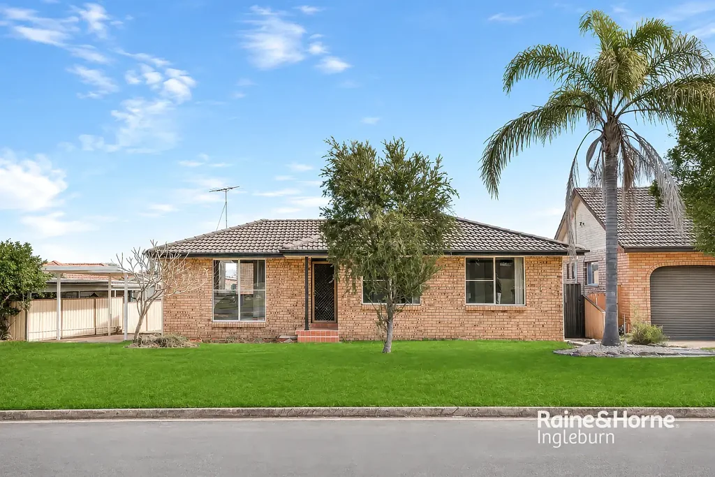 Minto 5房  Dual Income Opportunity | Renovated Family Home + Brand New Luxury Granny Flat