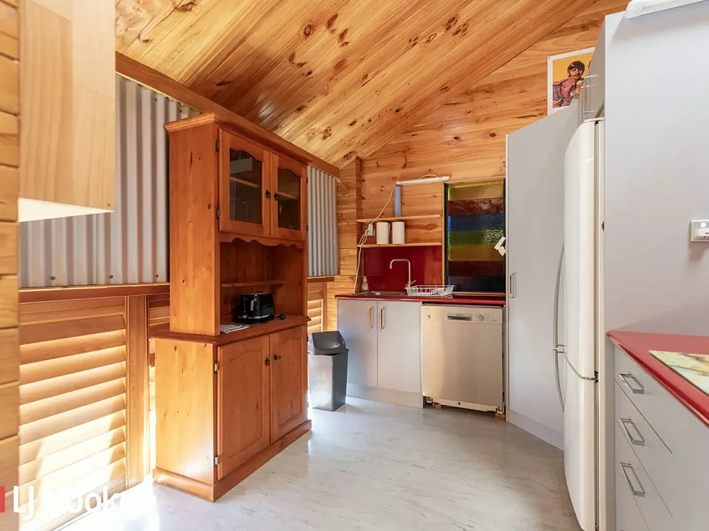 Unique CBD Living – Apartment + Loft & Storage Shed