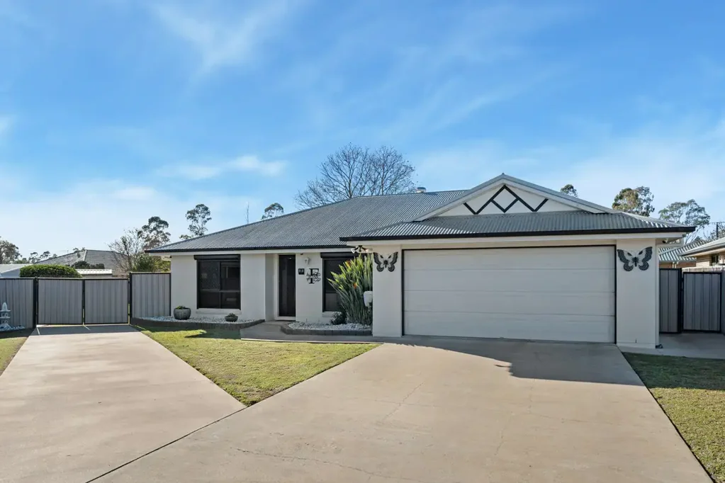 Oakey 4Kwarto Immaculate Family Living in a Peaceful Cul-de-Sac