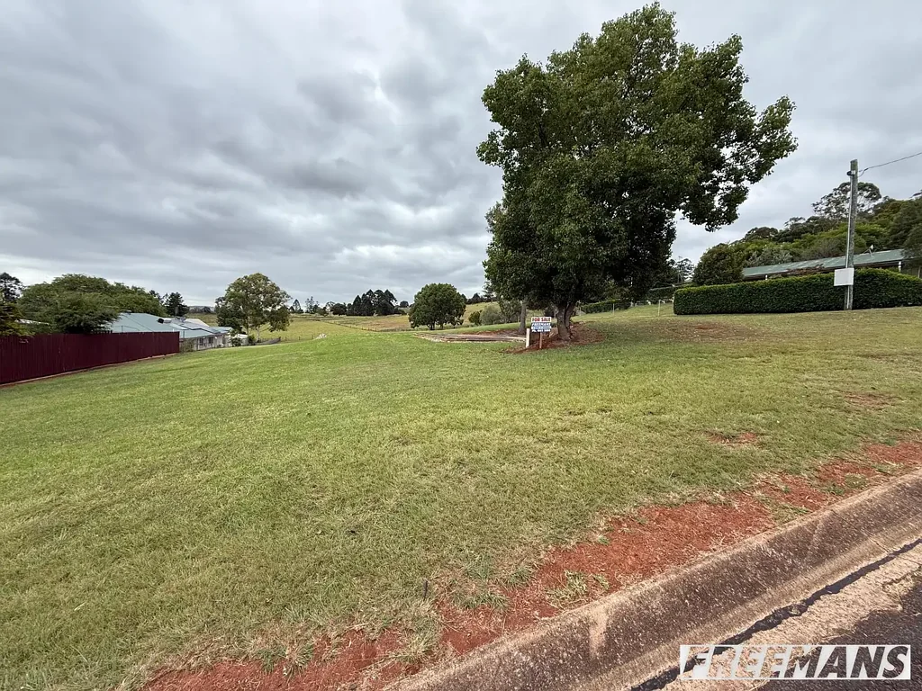 Yarraman 4,079平米地块 缓坡理想建筑 靠近城镇中心 美丽高耸视野 1 Acre Land With Views In Rosalie Drive - Yarraman Town