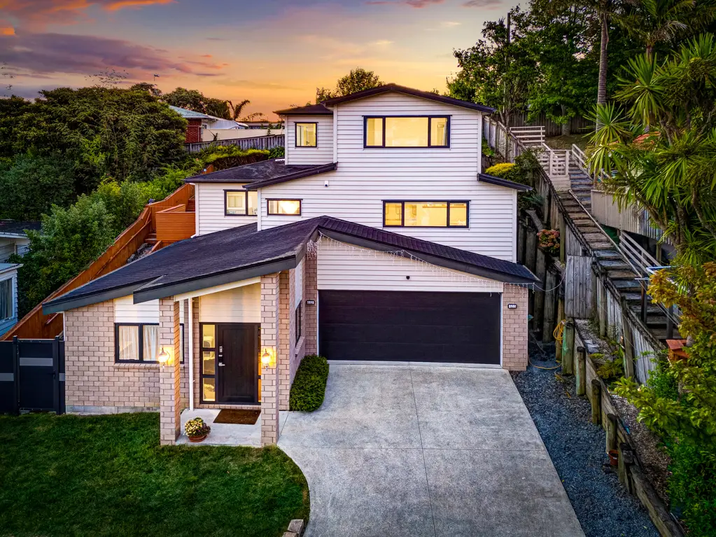 New Windsor 5 Bedroom RED HOT BUY!!!