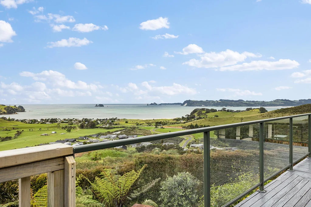 Whitianga 4Kwarto Premium Home + 4 Berth Motorhome: Vendors Ready to Move!