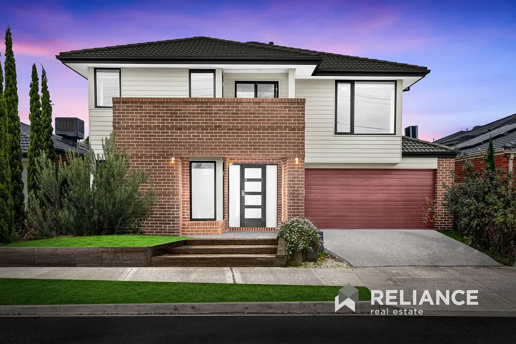 Tarneit 4 Bedroom 🏡 MODERN FAMILY LIVING IN A CONVENIENT TARNEIT LOCATION! 🏡