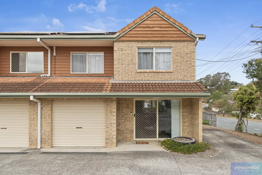 Edens Landing 3침실 Bright & Modern Three-Bedroom Townhouse with Solar