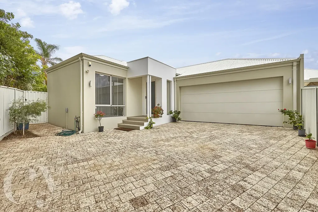 Hamilton Hill 3房  Freshly Updated | Functional, Secure & Effortlessly Stylish