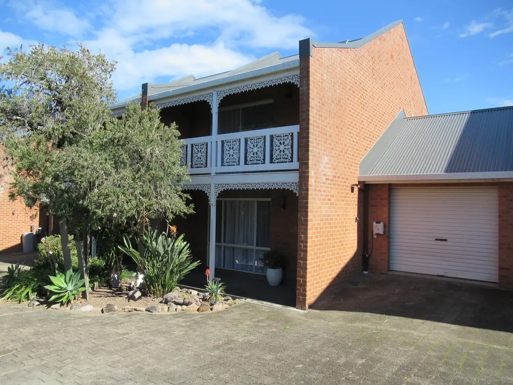 Immaculate Toormina Townhouse