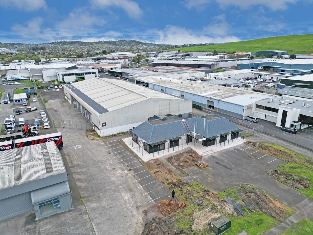 East Tamaki PRIME EXPOSURE INDUSTRIAL FOR LEASE