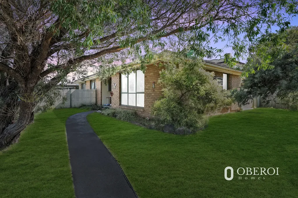 76 Kingsclere Avenue, Keysborough, VIC 3173