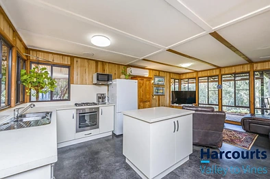 14 Godwit Glade, Chittering, WA 6084, 3 slaapkamers, 1 badkamers, House