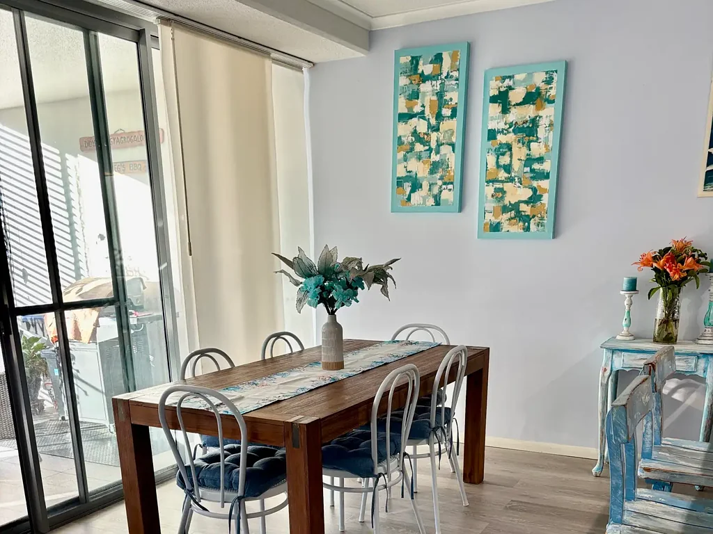 Pelican Waters 3 Bedroom Apartment for sale by owner