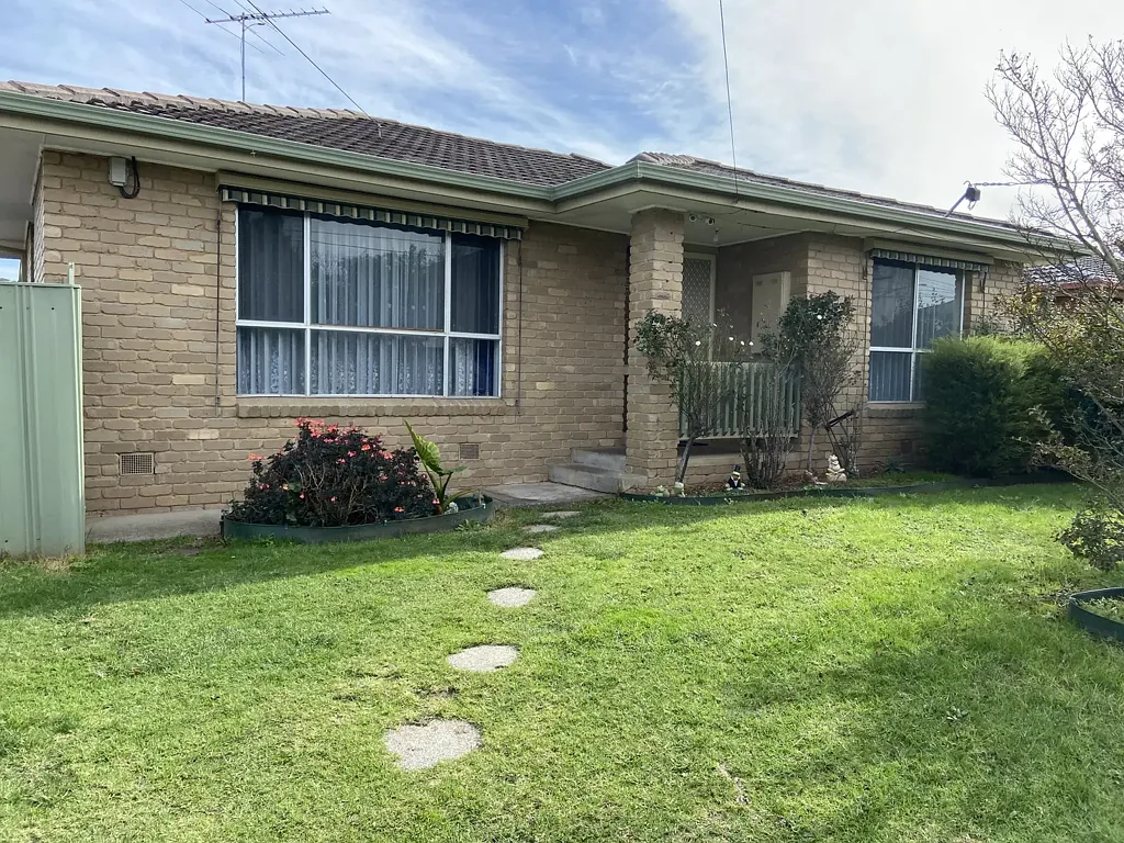 THREE BED HOME CLOSE TO LOCAL SCHOOLS