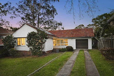 Normanhurst 3 Slaapkamer Space, Style & Easy Family Living in the Heart of Normanhurst