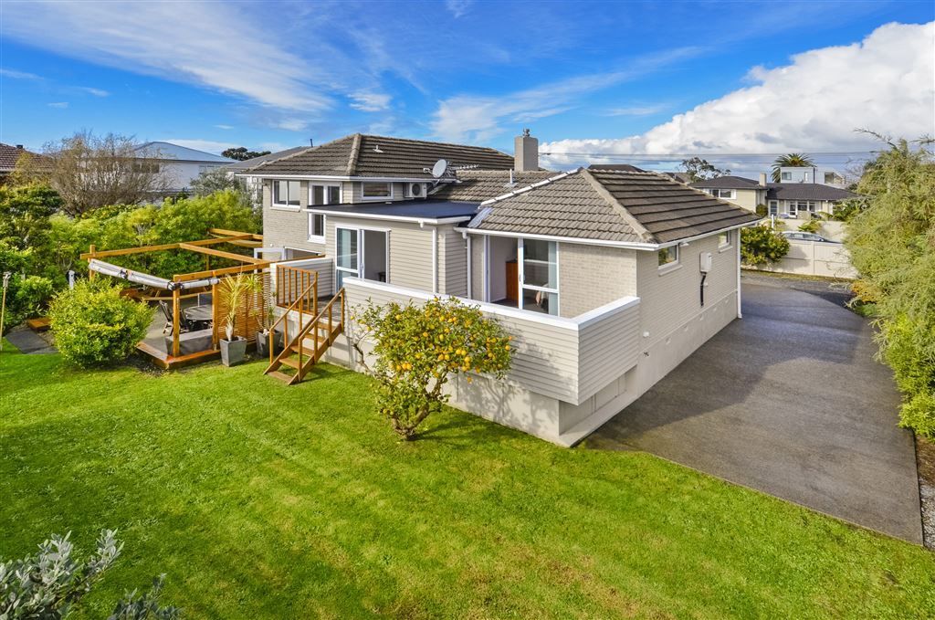 44 Montgomery Avenue, Belmont, Auckland - North Shore, 4房, 5浴