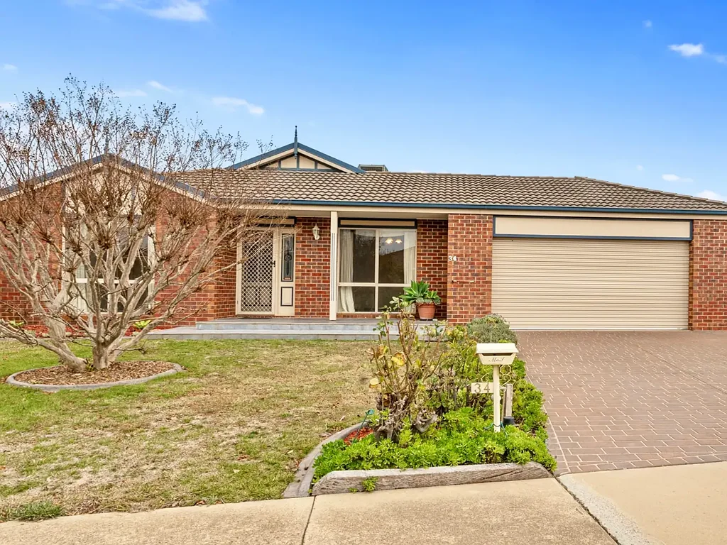 Spacious Family Home!
