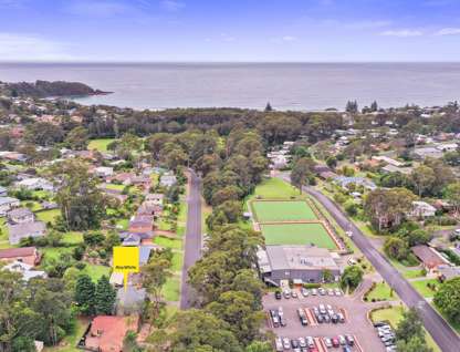 52 Valley Drive, Mollymook Beach, NSW 2539, 3 Bedrooms, 2 Bathrooms, House
