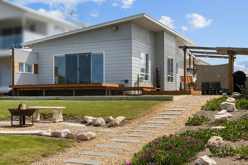 25 Outlook Road, Black Point, SA 5571
