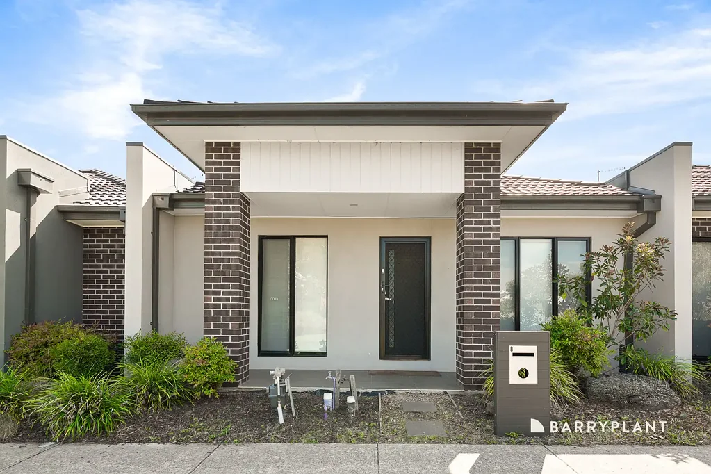 8 Lefroy Walk, Wollert, VIC 3750