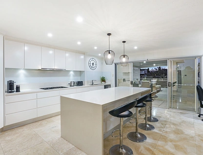 45 Rapallo Avenue, Surfers Paradise, Gold Coast, 4 कमरे, 2 बाथरूम, House