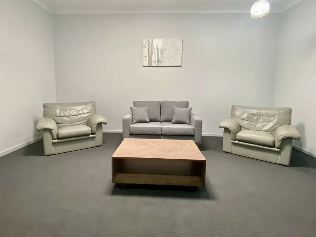 Ray White Parkes