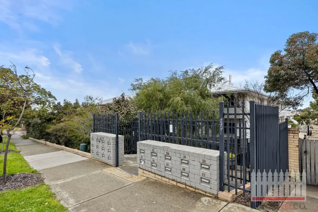 North Perth 2房  Newly Renovated 2-Bedroom Apartment in the Heart of North Perth