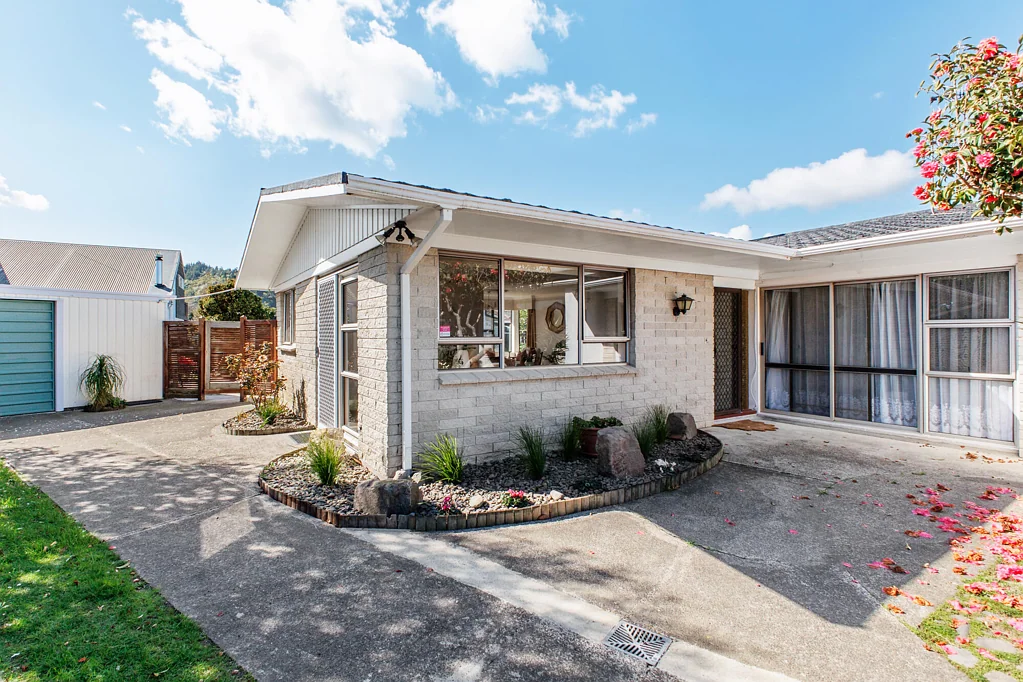 Whakatane 3બેડરૂમ Opportunity knocks on one of the best streets