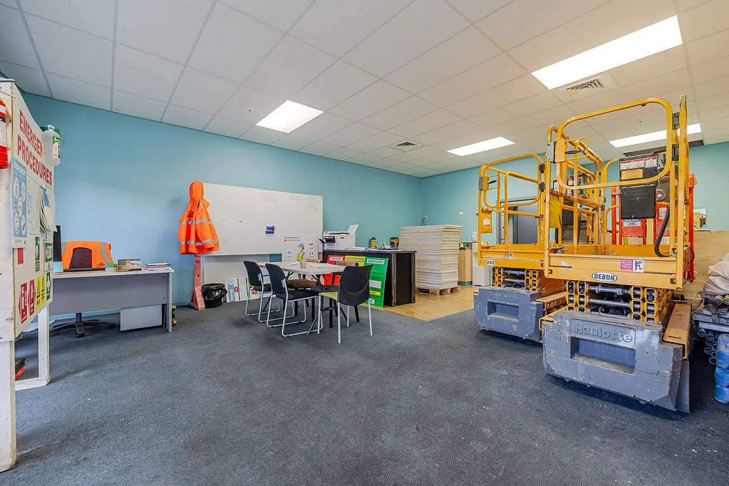 Fitzherbert Office/retail space in Summerhill