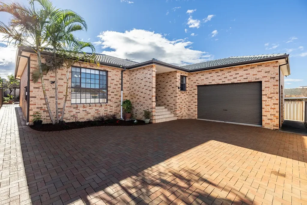 Greenacre 4Moenga Privately Positioned Double Brick Family Oasis on 658.6sqm