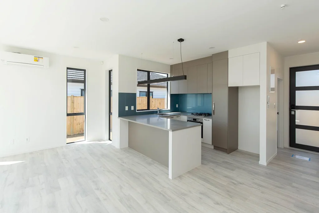 Sunny 2 Bedroom Minor Dwelling