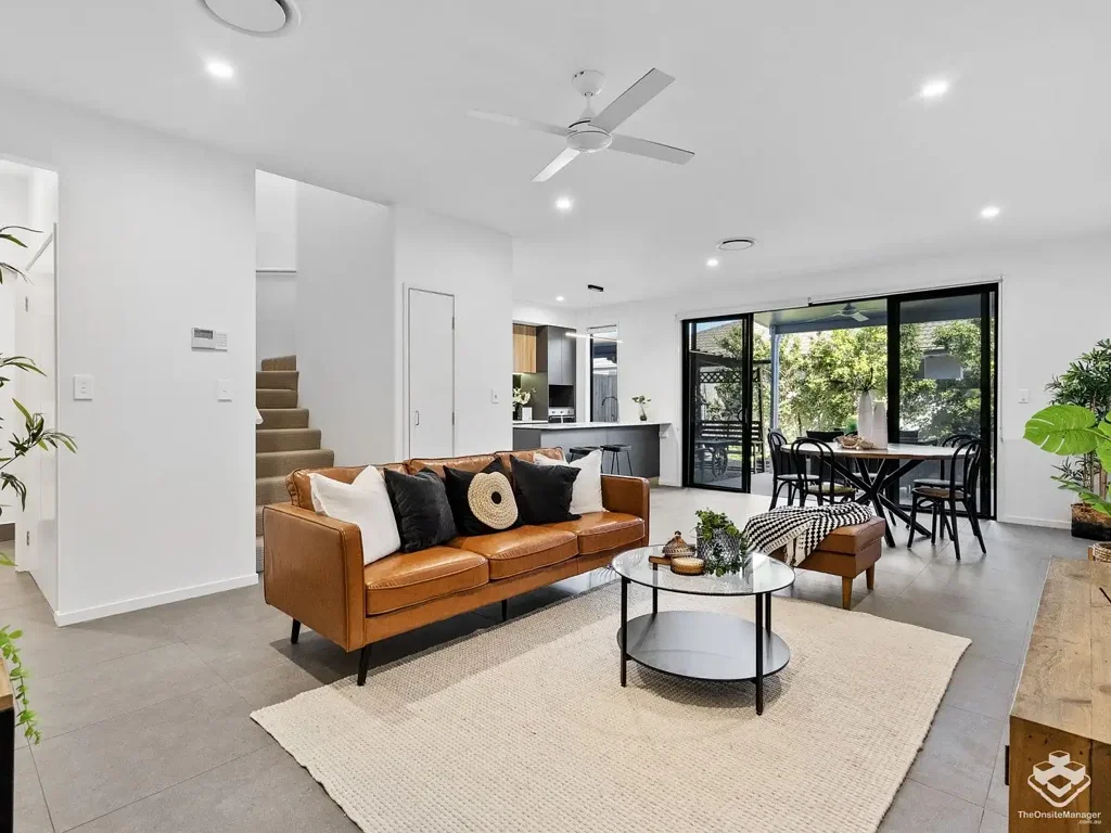 Helensvale 4ਬੈੱਡਰੂਮ Create LisLuxurious 4-Bedroom Townhometing