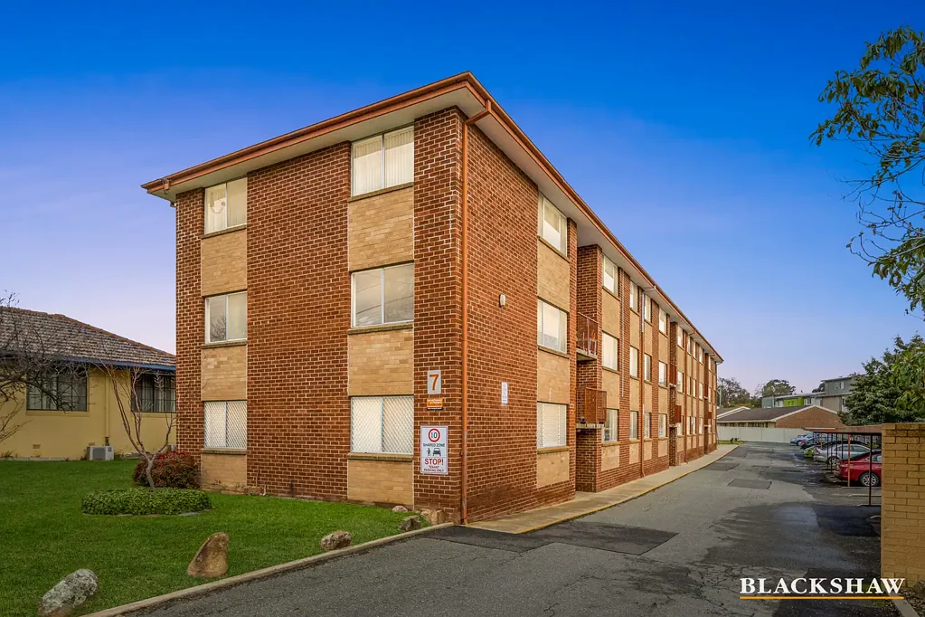 9/7 Young Street, Queanbeyan, NSW 2620