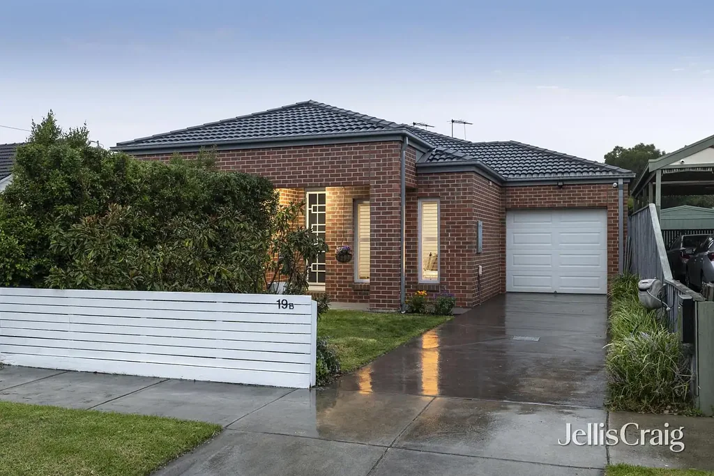 19B Apex Avenue, Hampton East, VIC 3188