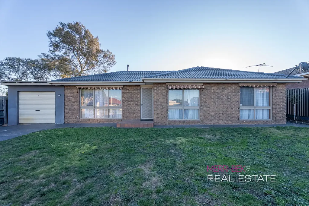 Spacious 3-Bedroom Family Home in a Quiet Epping Pocket