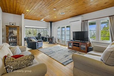 10 Smiths Road, Surges Bay, TAS 7116, 3房, 2浴, House