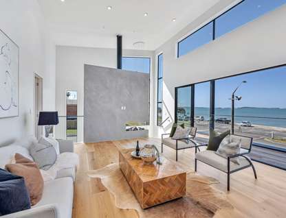 58 The Esplanade, Eastern Beach, Manukau City, Auckland, 5部屋, 4バスルーム, House