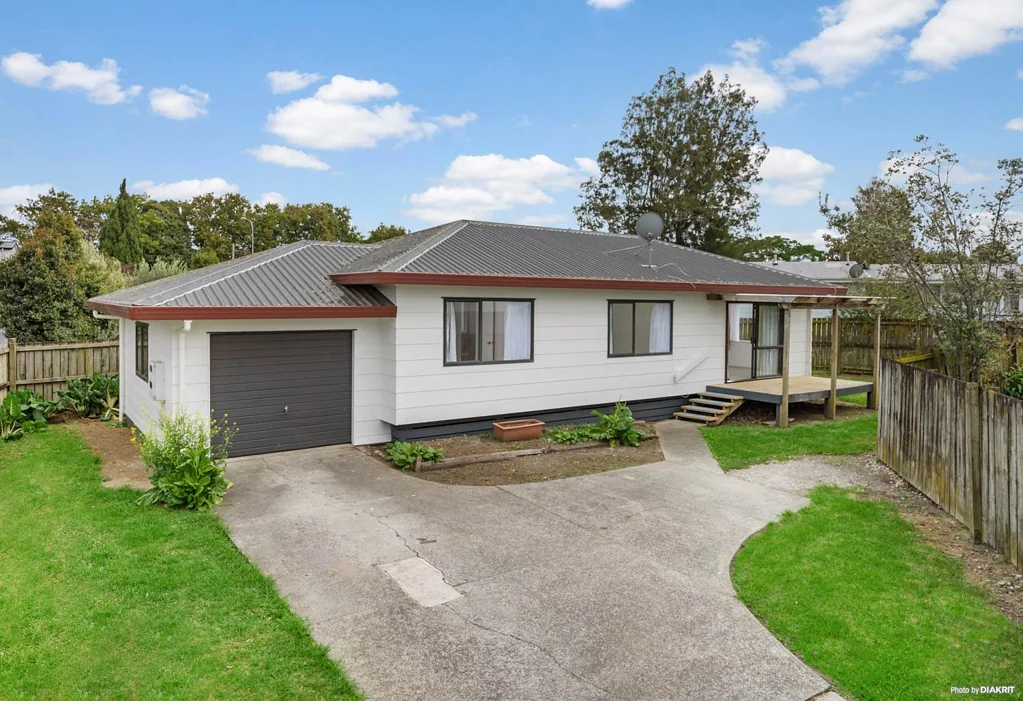 Mangere 3ਬੈੱਡਰੂਮ Owners are in Australia - MUST SELL!