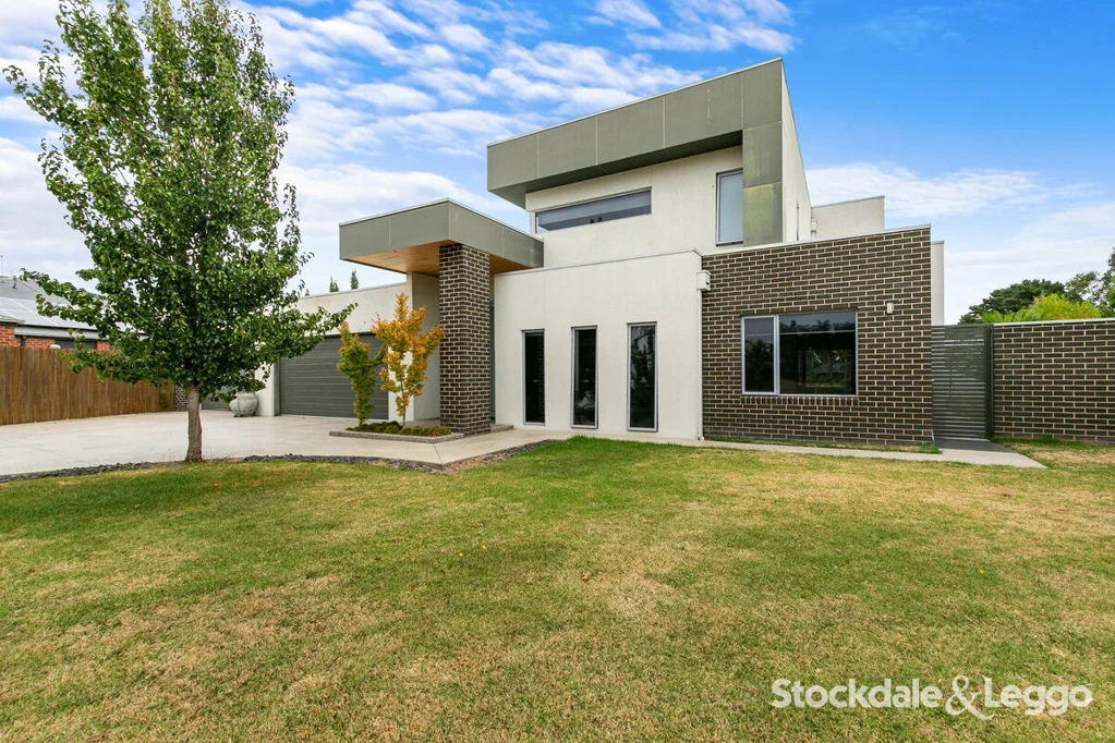 17 Palm Grove, Morwell, VIC 3840