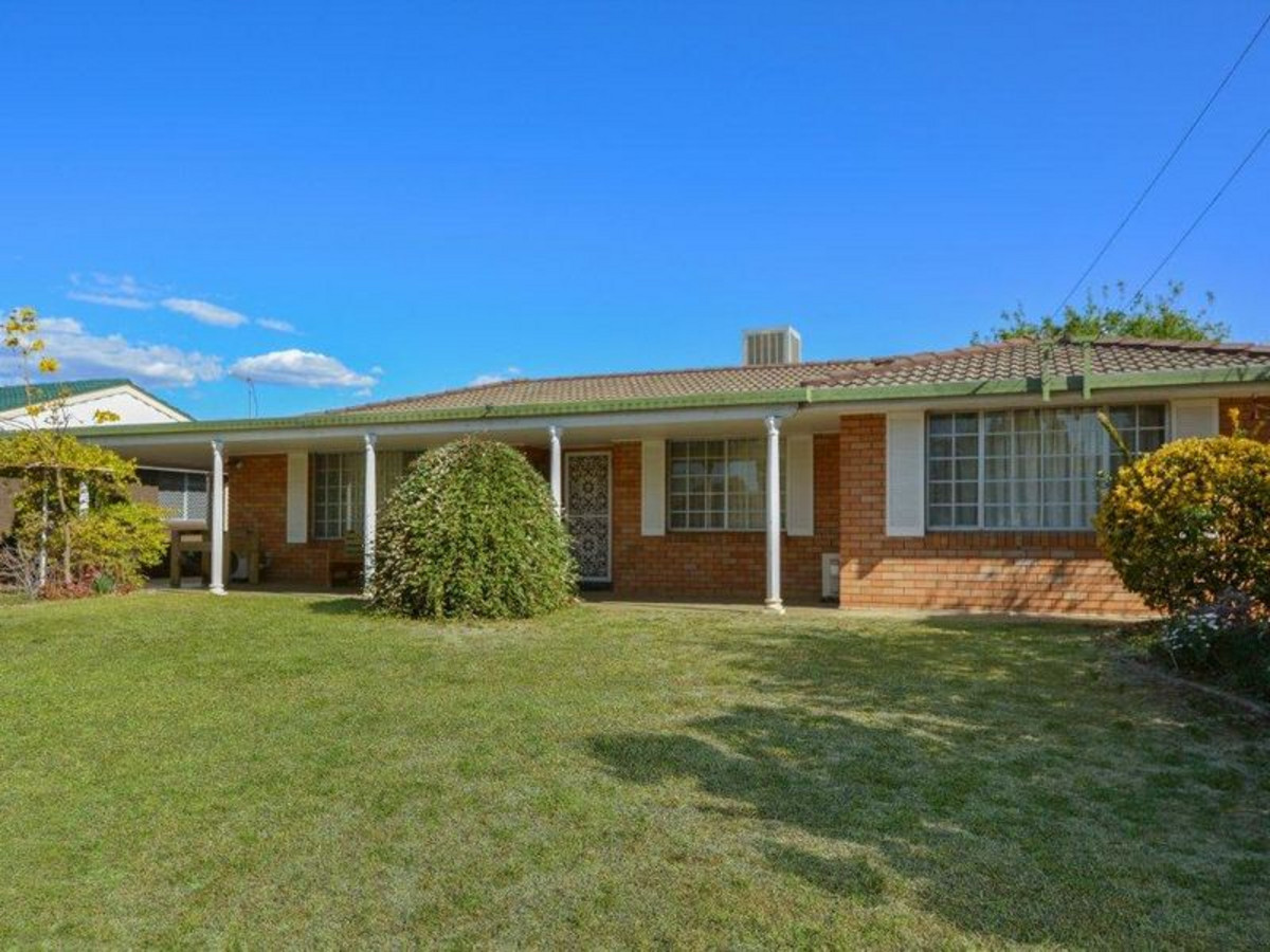 51 HERBERT ST, GUNNEDAH NSW 2380, 0房, 0浴, House