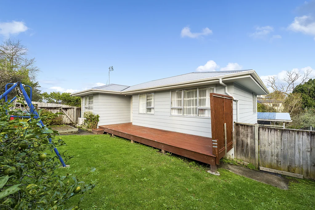 Massey 3 Bedroom Well-Maintained Home Offering Comfort & Potential