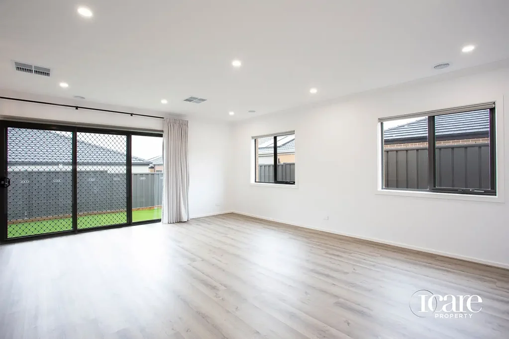 Modern and Stylish Residence