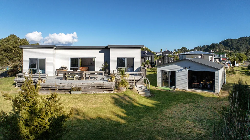 Mahia 3房  Modern coastal living in Blue Bay