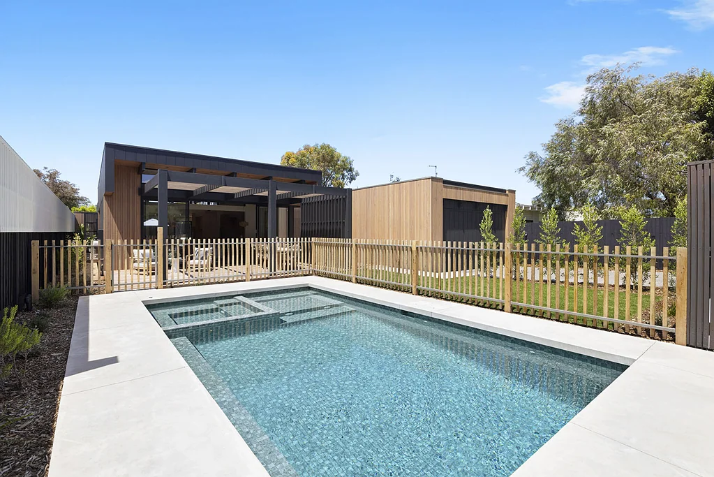 31 Charles Street, Blairgowrie, VIC 3942