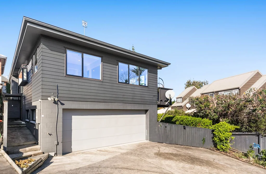 Saint Heliers 4 Bedroom Relaxed Living by the Bay