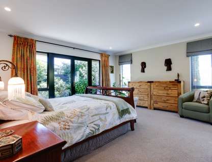18 Penruddock Rise, Westmorland, Christchurch, Canterbury, 4房, 2浴, 独立屋